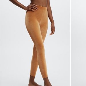 Fabletics Emma Velour Legging